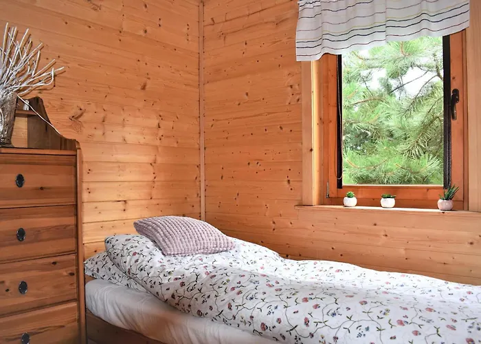 3 Bedroom Amazing In Дом отдыха Lebieniec