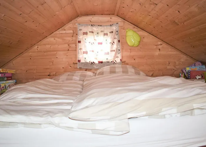 Дом отдыха 3 Bedroom Amazing In *